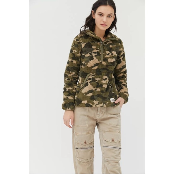 The North Face Tops - The North Face Campshire Plush Sherpa Hoodie